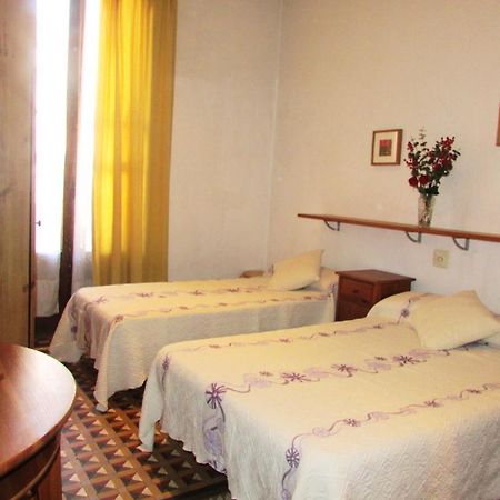 Hostal Lima Barcelona Luaran gambar