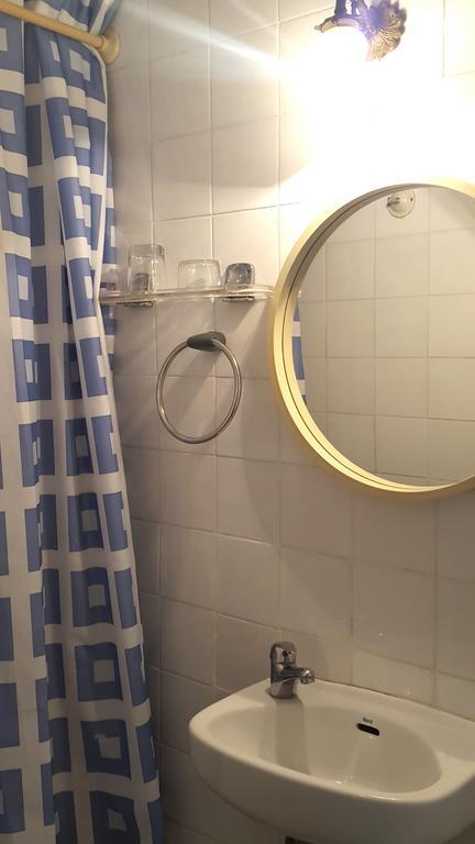 Hostal Lima Barcelona Luaran gambar