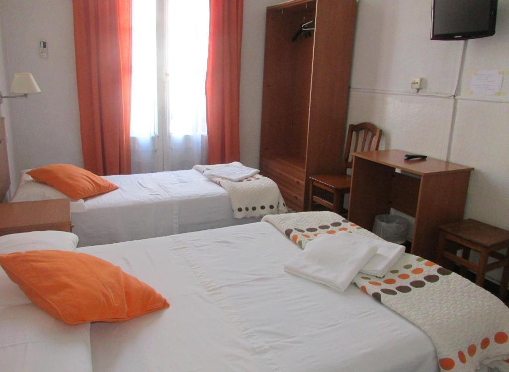 Hostal Lima Barcelona Luaran gambar