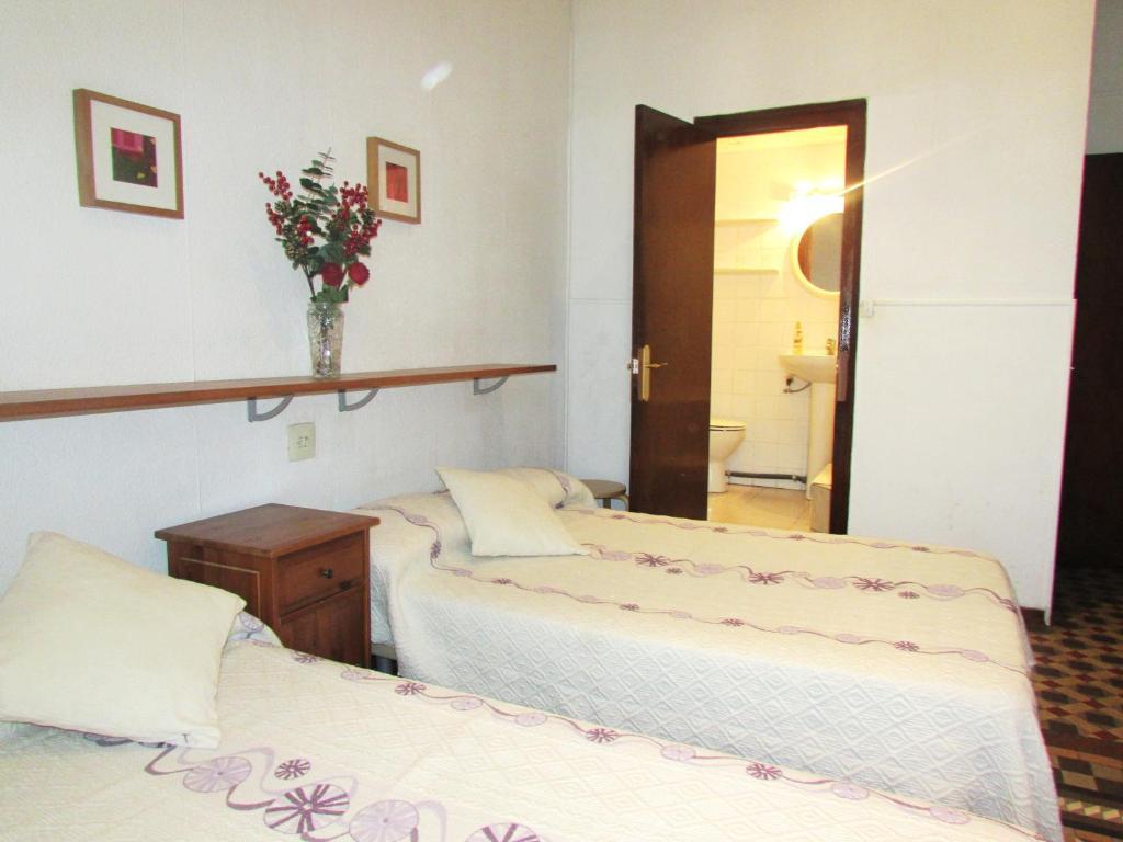 Hostal Lima Barcelona Luaran gambar